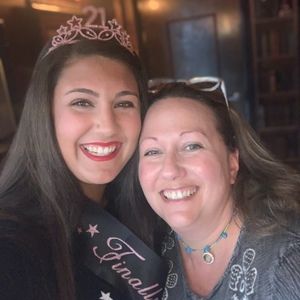 Meet your Posher, Posh